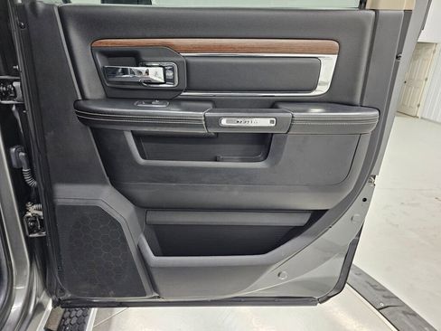 Used 2013 RAM 2500 Laramie w/ Cold Weather Group image 33