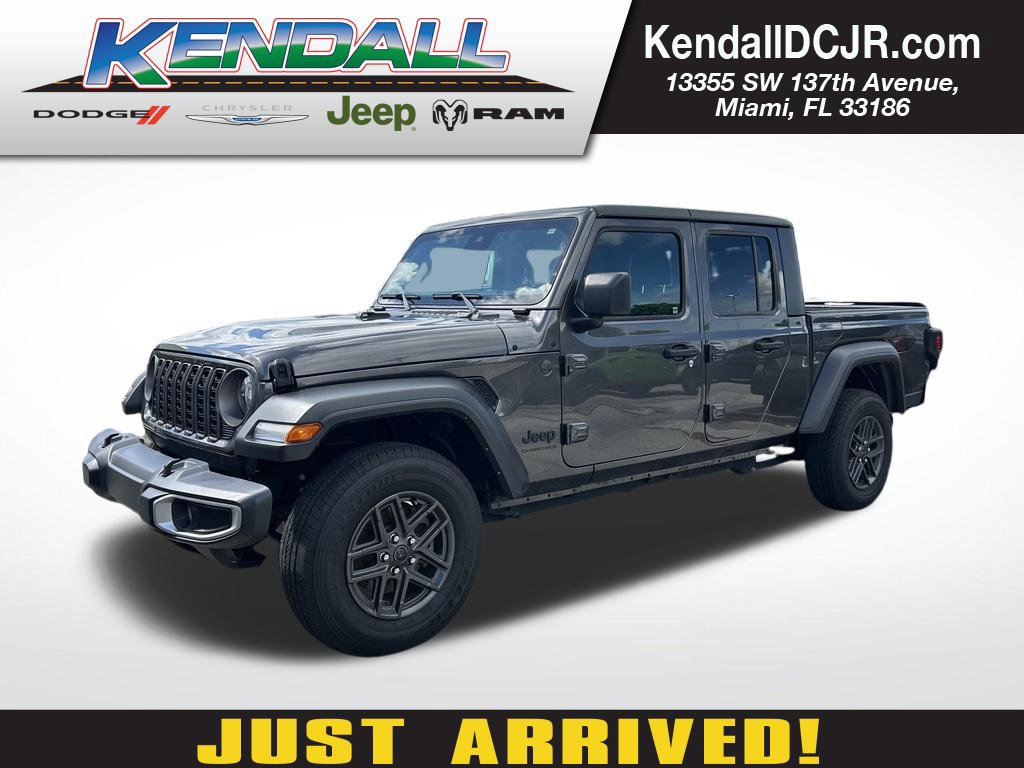 Certified 2025 Jeep Gladiator Sport AWD/4WD image 1