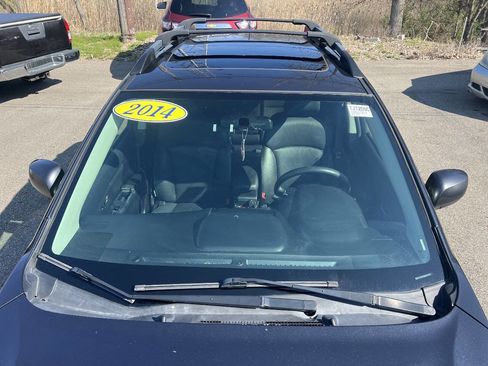 Used 2014 Subaru Crosstrek 2.0i Limited AWD/4WD image 10