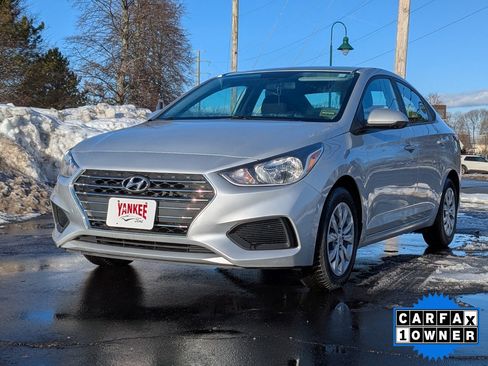 Used 2022 Hyundai Accent SE image 8