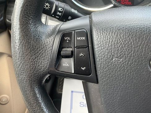 Used 2013 Kia Sorento LX w/ Convenience Pkg FWD image 16