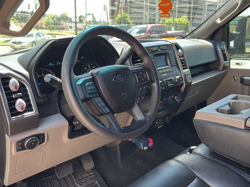 Used 2015 Ford F150 4x4 SuperCrew image 11