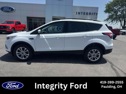 Used 2018 Ford Escape SE AWD/4WD image 1