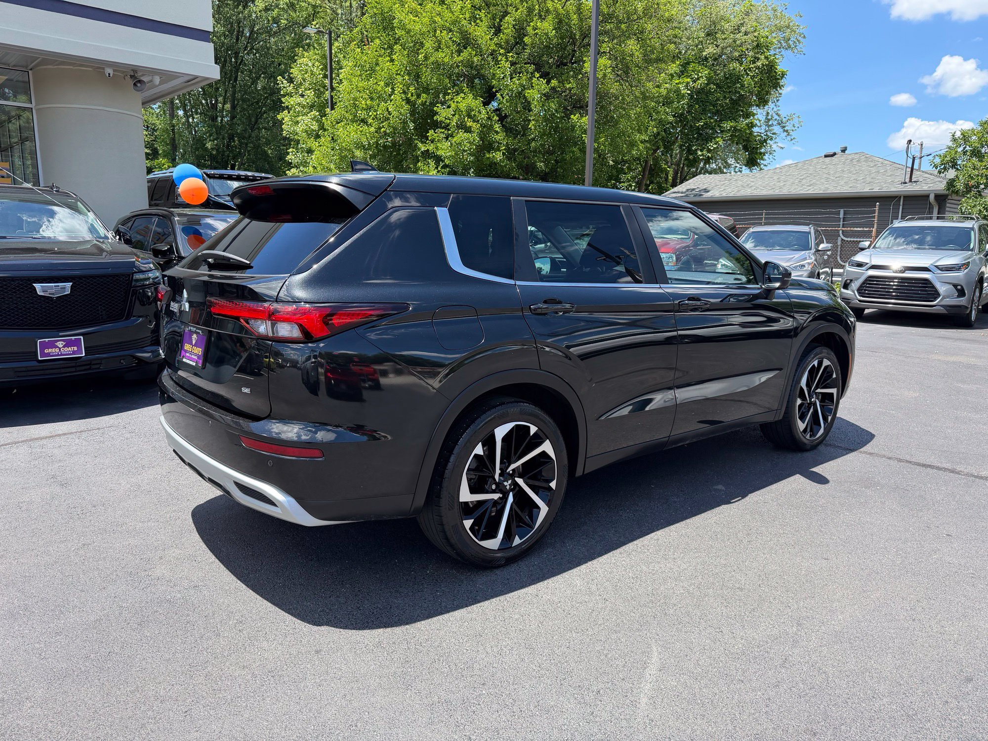Used 2022 Mitsubishi Outlander SE AWD/4WD image 6