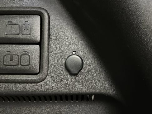 Used 2019 Chevrolet Equinox LT FWD image 31