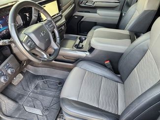 Used 2025 Chevrolet Silverado 2500 ZR2 w/ Technology Package video 4