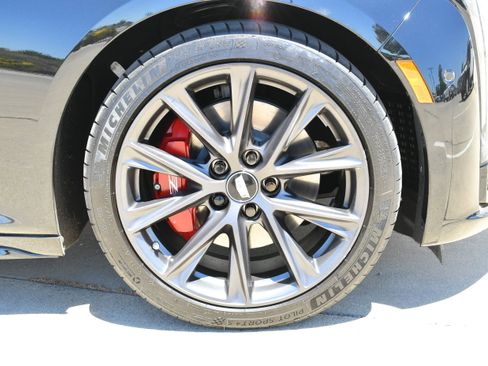 Used 2026 Cadillac CT5 V w/ Technology Package RWD image 5
