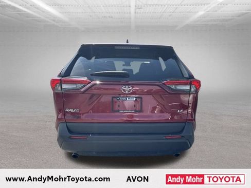 Used 2021 Toyota RAV4 LE FWD image 7