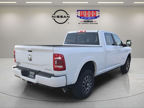 Used 2024 RAM 3500 Limited AWD/4WD image 3