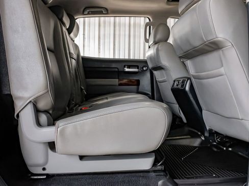 Used 2012 Toyota Tundra Limited image 35