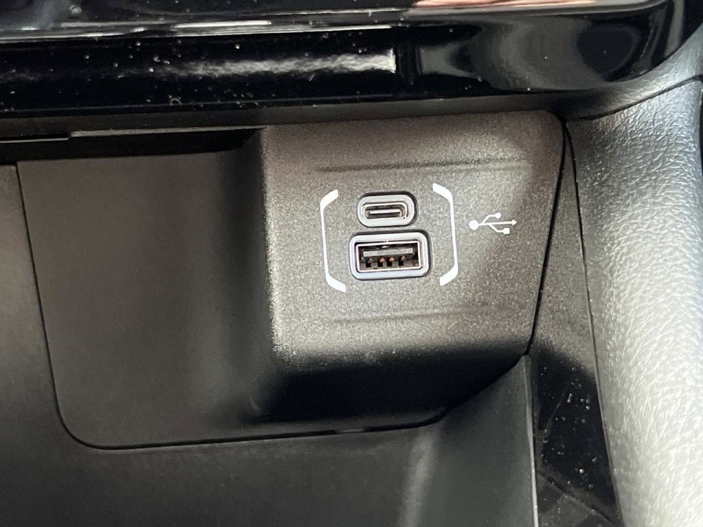 Used 2026 Jeep Compass Limited AWD/4WD image 23