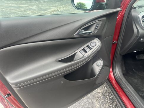 Used 2024 Buick Encore GX Preferred FWD image 8