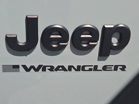 Used 2023 Jeep Wrangler Sport AWD/4WD image 23