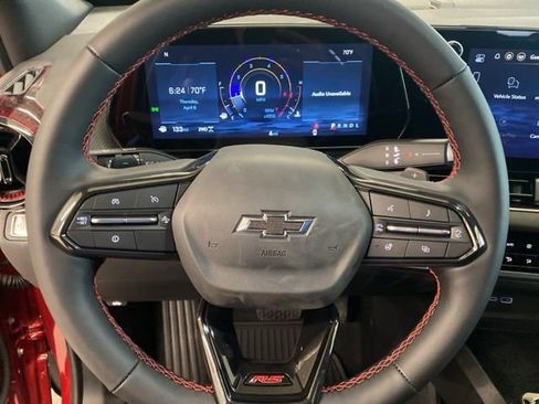 New 2026 Chevrolet Equinox RS w/ Convenience Package III AWD/4WD image 14