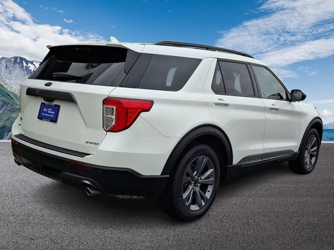 Certified 2023 Ford Explorer XLT w/ Equipment Group 202A image 6