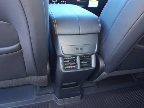New 2027 GMC Terrain Elevation w/ Elevation Premium Package AWD/4WD image 16
