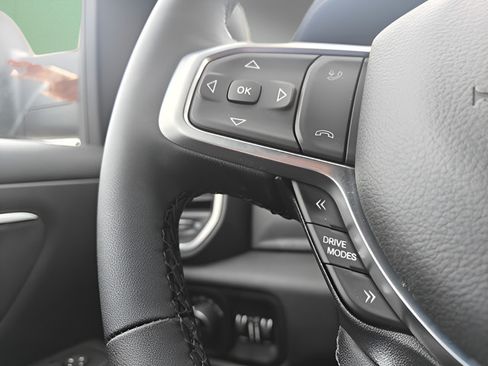 Used 2025 RAM 1500 Big Horn AWD/4WD image 21