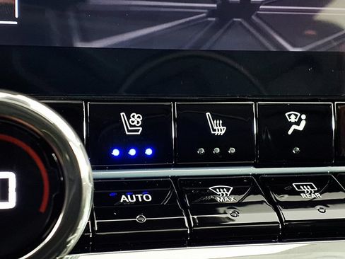 New 2026 GMC Canyon Denali w/ LPO, Denali Black Edition AWD/4WD image 14