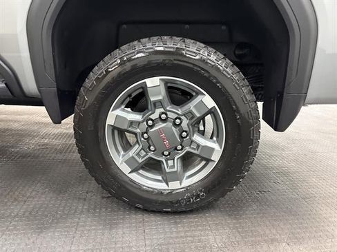 New 2026 GMC Sierra 2500 SLE w/ SLE Value Package; AWD/4WD image 10