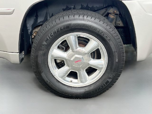 Used 2007 GMC Envoy SLE AWD/4WD image 9