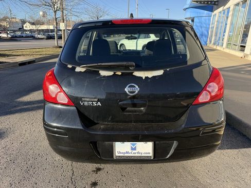 Used 2011 Nissan Versa 1.8 S w/ Plus Pkg image 10
