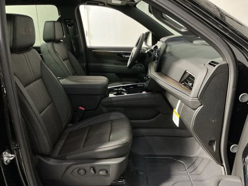 New 2026 Chevrolet Suburban High Country image 36