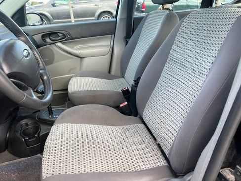 Used 2006 Ford Focus ZX4 Sedan FWD image 17