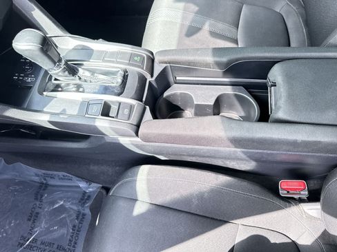 Used 2018 Honda Civic Sport image 19