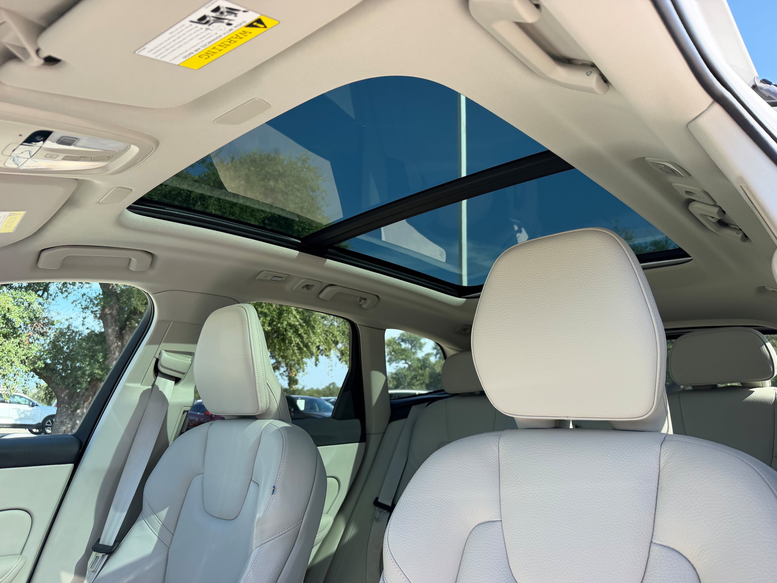 Certified 2024 Volvo XC60 B5 Core w/ Protection Package Premier AWD/4WD image 22