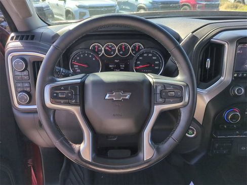 Used 2021 Chevrolet Silverado 1500 RST image 11