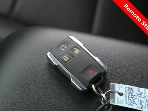 Used 2017 Chevrolet Silverado 1500 High Country image 3