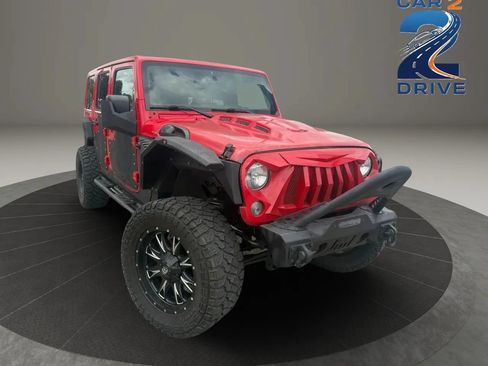 Used 2018 Jeep Wrangler Unlimited Sahara AWD/4WD image 2