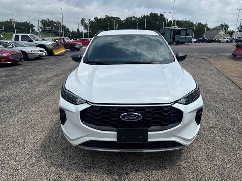 Used 2023 Ford Escape ST-Line w/ Equipment Group 301A FWD image 2