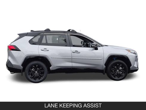 Used 2022 Toyota RAV4 XSE AWD/4WD image 6