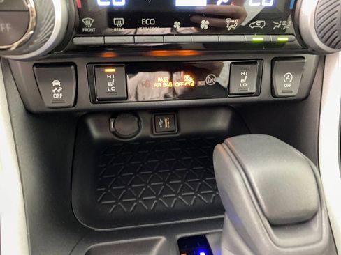 New 2025 Toyota RAV4 XLE w/ Convenience Package image 23