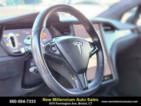 Used 2019 Tesla Model X Performance image 21