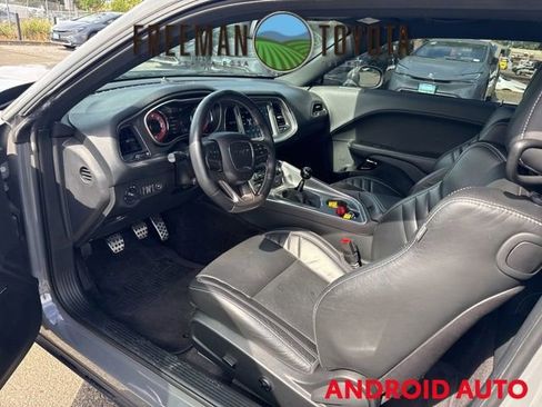 Used 2017 Dodge Challenger SRT Hellcat RWD image 7