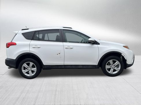 Used 2014 Toyota RAV4 XLE FWD image 5