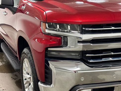 Used 2021 Chevrolet Silverado 1500 LTZ w/ Z71 Off-Road Package AWD/4WD image 5