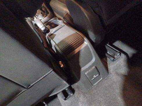 Used 2020 Buick Encore Preferred w/ Safety Package image 21