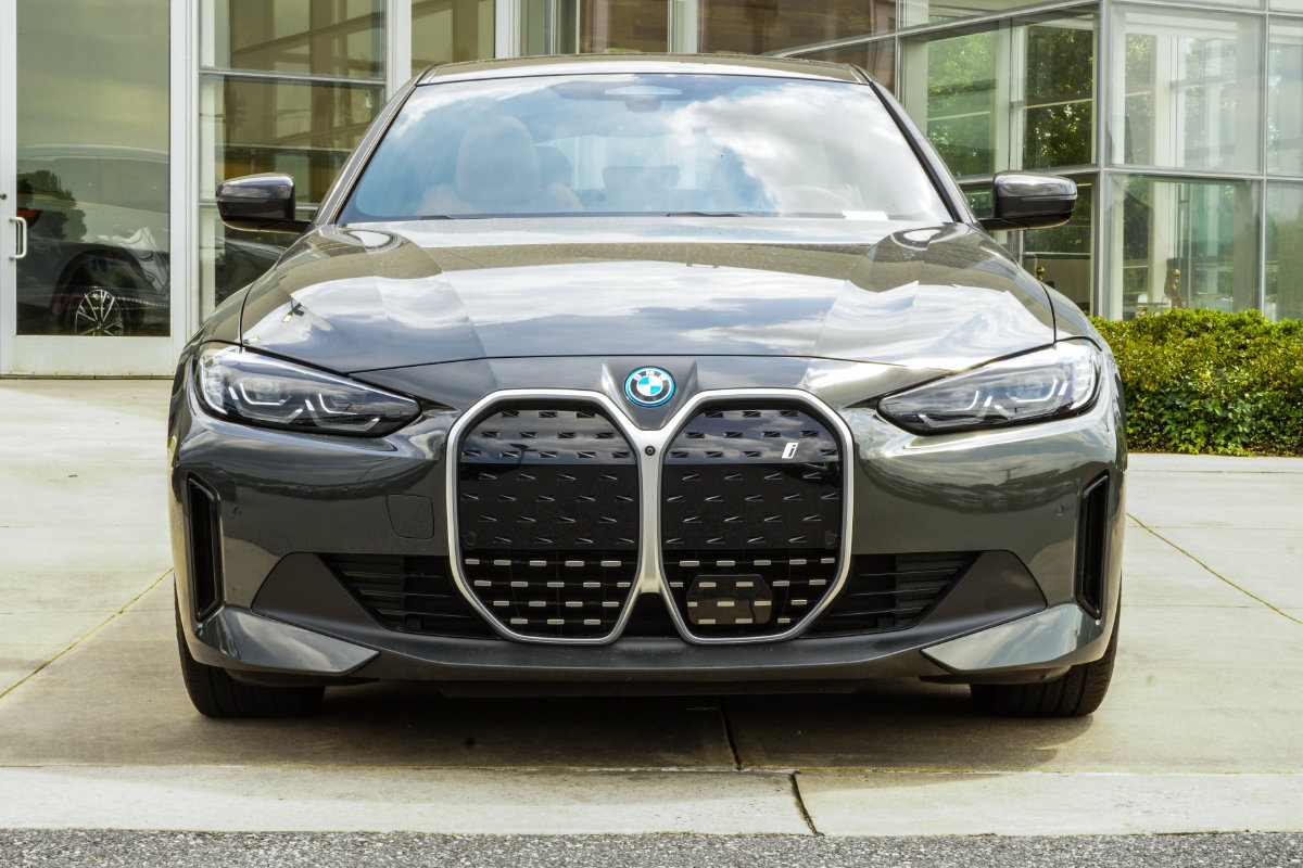 Used 2023 BMW i4 eDrive35 RWD image 7