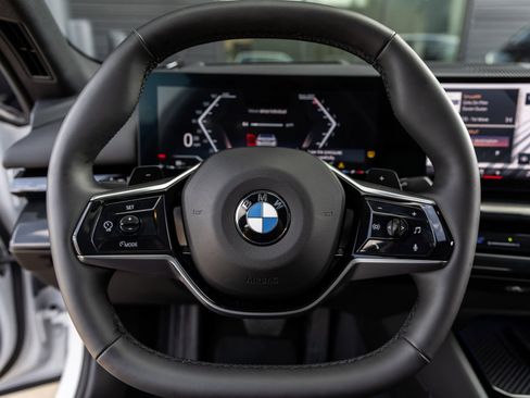 Used 2024 BMW 530i xDrive 530i xDrive image 31