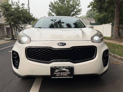 Used 2018 Kia Sportage LX w/ LX Popular Package AWD/4WD image 3