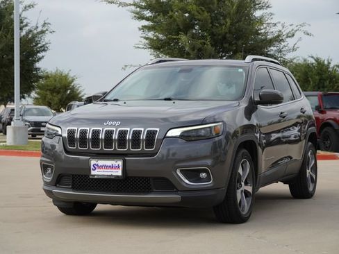 Used 2019 Jeep Cherokee Limited FWD image 3