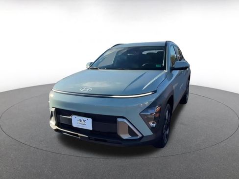 Used 2025 Hyundai Kona SEL image 7
