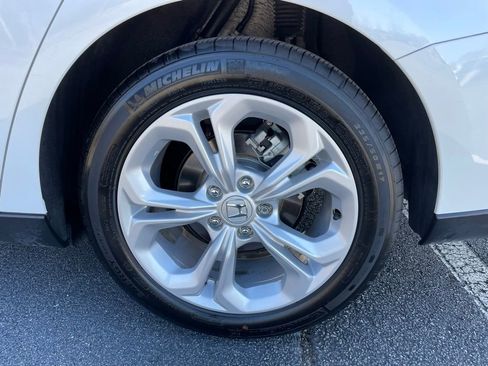 Certified 2025 Honda Accord LX image 41