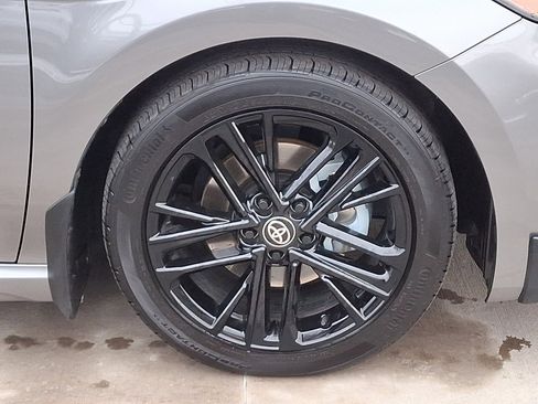 Used 2025 Toyota Camry SE image 8