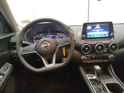 Used 2024 Nissan Sentra SV FWD image 22
