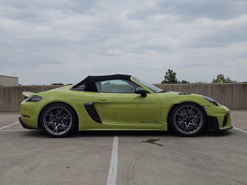 Used 2024 Porsche 718 Boxster Spyder RS RWD image 9