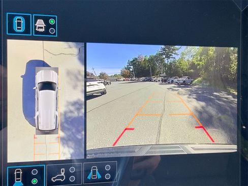 New 2026 GMC Yukon XL Elevation w/ LPO, Get Active Package image 15